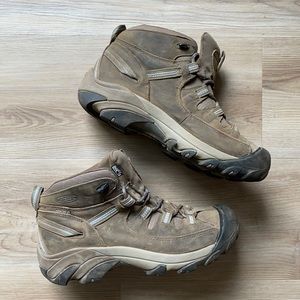 Keen Women’s Waterproof Hiking Boots